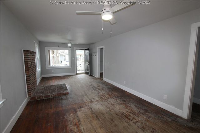 410 Abney Street, St Albans, WV 25177