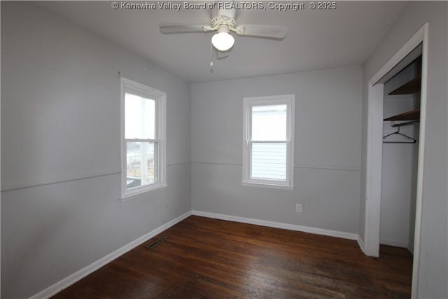 410 Abney Street, St Albans, WV 25177