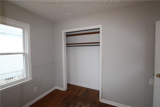 410 Abney Street, St Albans, WV 25177