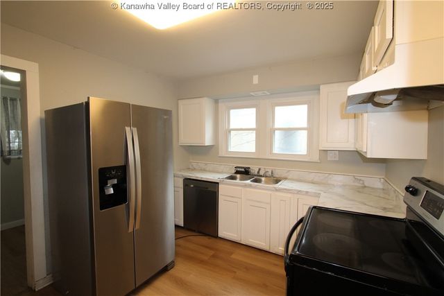 410 Abney Street, St Albans, WV 25177