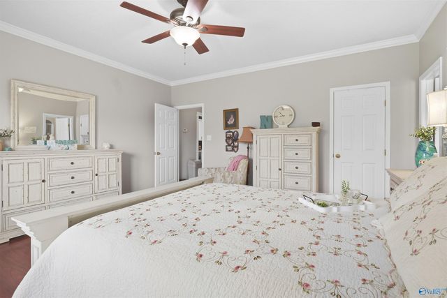 2903 Whiteford Drive SW, Decatur, AL 35603