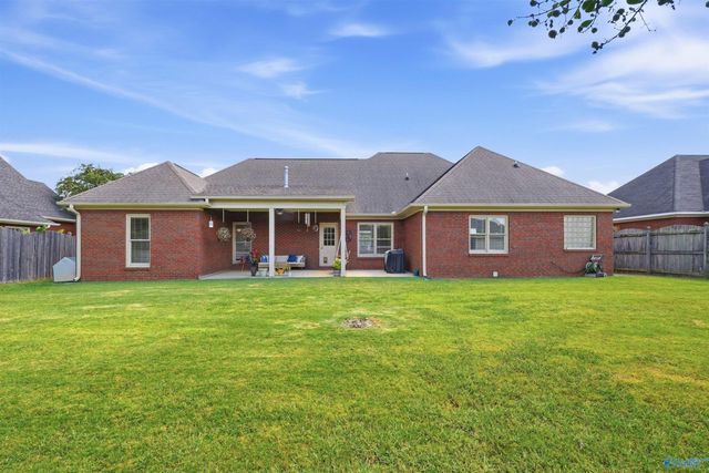 2903 Whiteford Drive SW, Decatur, AL 35603