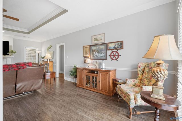 2903 Whiteford Drive SW, Decatur, AL 35603