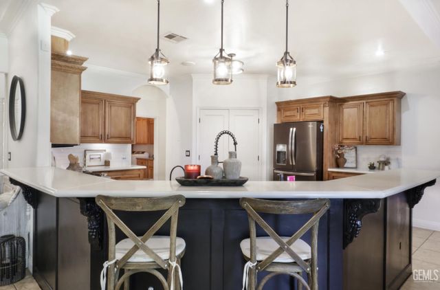 6346 Zephyr Lane, Bakersfield, CA 93307