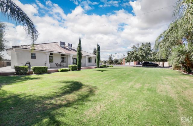 6346 Zephyr Lane, Bakersfield, CA 93307