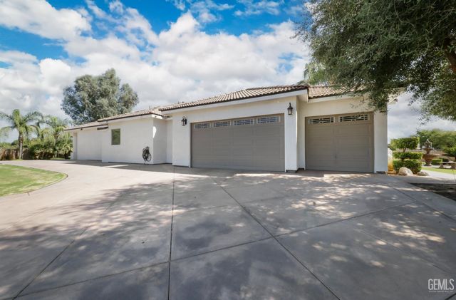 6346 Zephyr Lane, Bakersfield, CA 93307