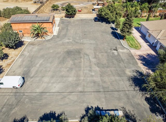 6346 Zephyr Lane, Bakersfield, CA 93307