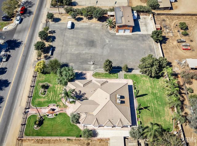 6346 Zephyr Lane, Bakersfield, CA 93307