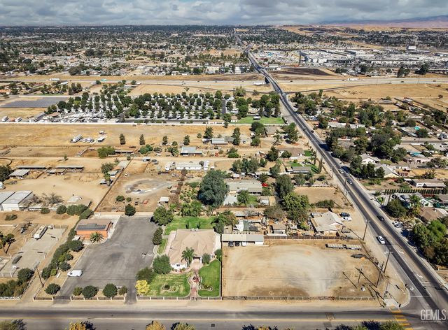 6346 Zephyr Lane, Bakersfield, CA 93307