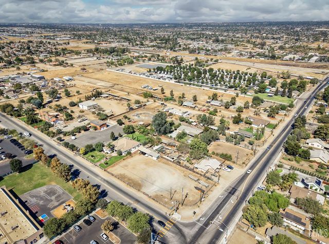 6346 Zephyr Lane, Bakersfield, CA 93307
