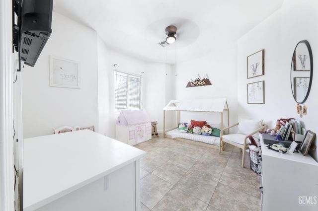 6346 Zephyr Lane, Bakersfield, CA 93307