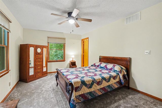 16137 Comstock Street, Grand Haven, MI 49417