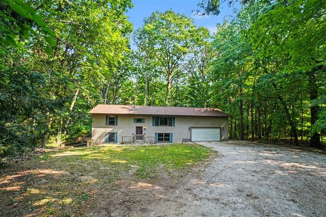 16137 Comstock Street, Grand Haven, MI 49417