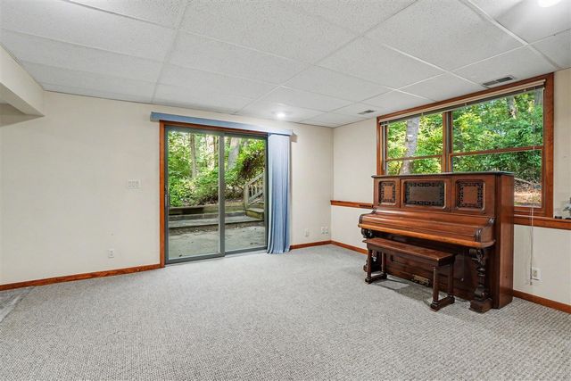16137 Comstock Street, Grand Haven, MI 49417