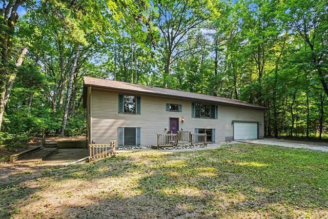 16137 Comstock Street, Grand Haven, MI 49417