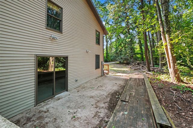 16137 Comstock Street, Grand Haven, MI 49417