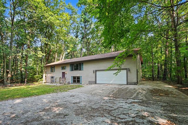 16137 Comstock Street, Grand Haven, MI 49417