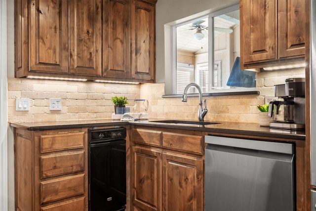 1102 Trophy Club Drive, Roanoke, TX 76262