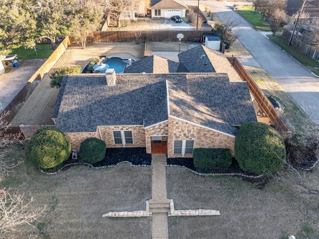 1102 Trophy Club Drive, Roanoke, TX 76262
