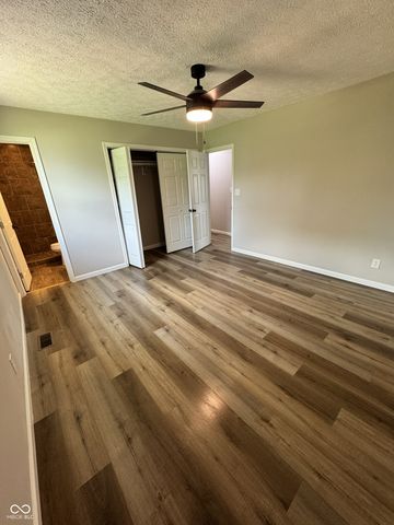 127 Pilgrim Court, Greenwood, IN 46142