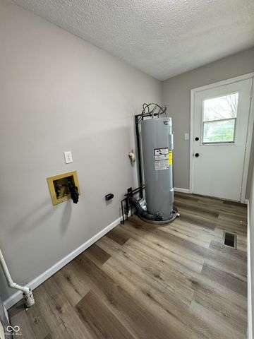 127 Pilgrim Court, Greenwood, IN 46142