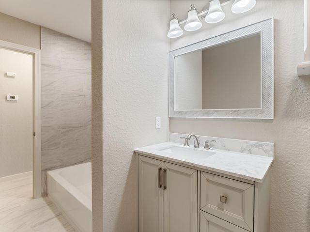 2502 Oak Drive, Bay City, TX 77414