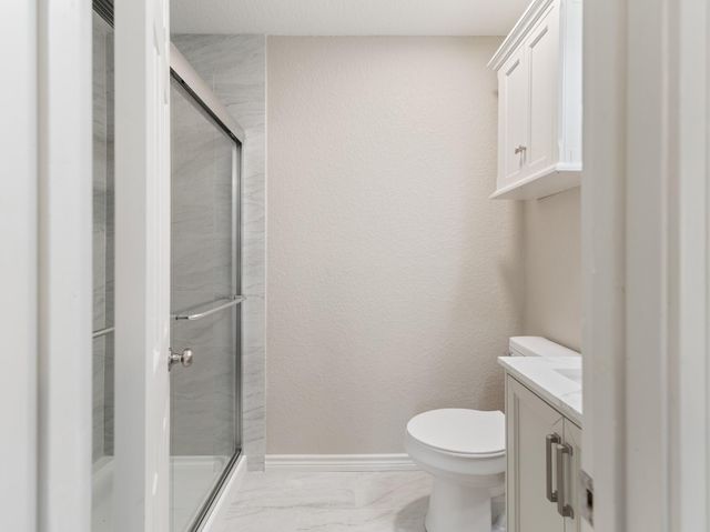 2502 Oak Drive, Bay City, TX 77414