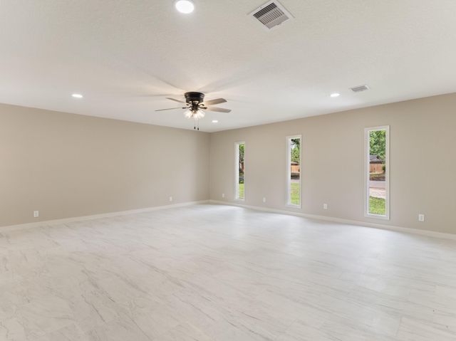 2502 Oak Drive, Bay City, TX 77414