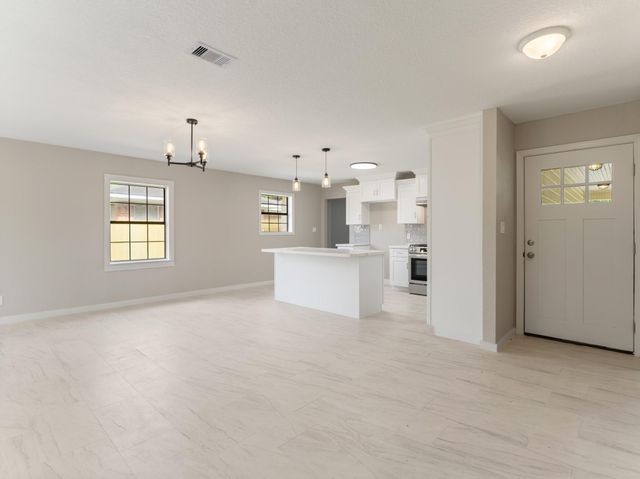 2502 Oak Drive, Bay City, TX 77414