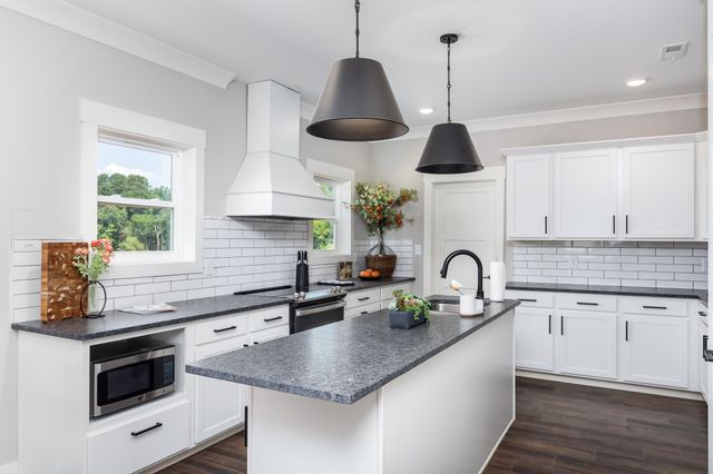 7133 Gentle Rain Road, Knoxville, TN 37920