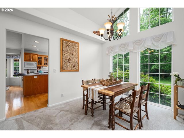 85181 SARVIS BERRY Ln, Eugene, OR 97405