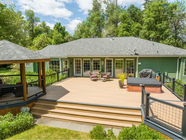 85181 SARVIS BERRY Ln, Eugene, OR 97405