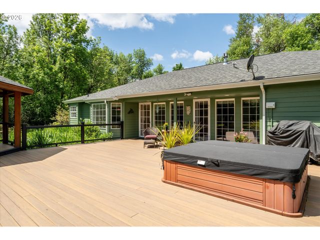 85181 SARVIS BERRY Ln, Eugene, OR 97405