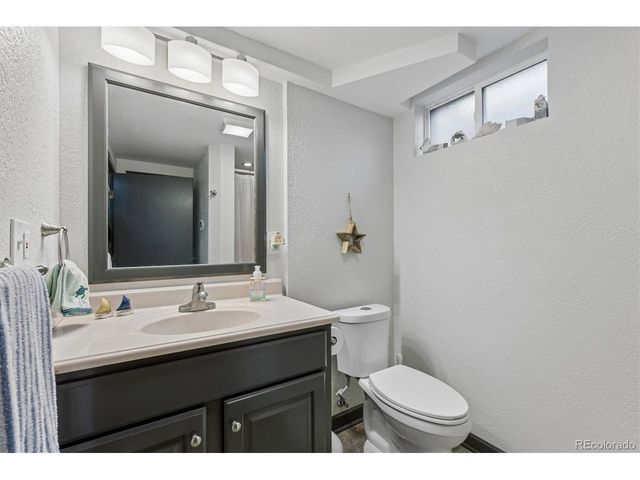502 Tucson St, Aurora, CO 80011