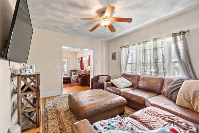 3 Southwick Rd, Peabody, MA 01960
