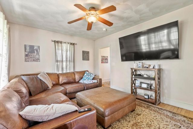 3 Southwick Rd, Peabody, MA 01960