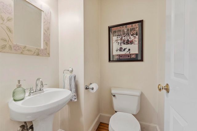 3 Southwick Rd, Peabody, MA 01960