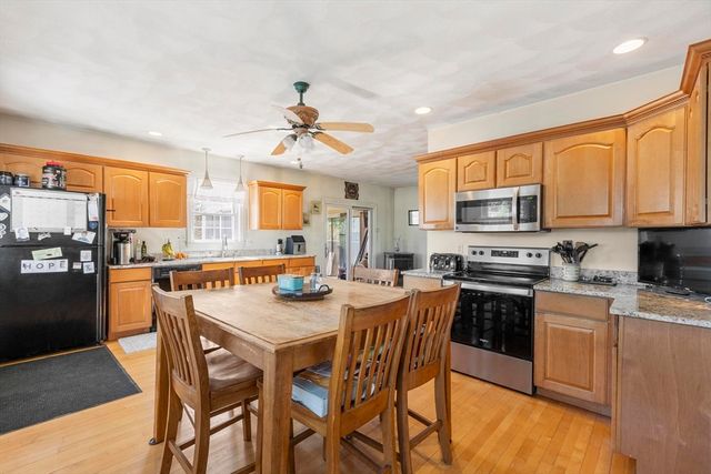 3 Southwick Rd, Peabody, MA 01960