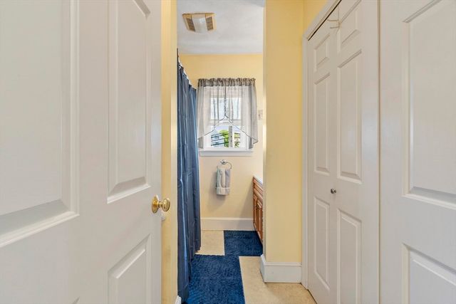 3 Southwick Rd, Peabody, MA 01960