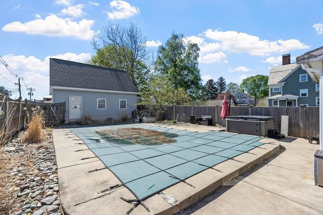 3 Southwick Rd, Peabody, MA 01960