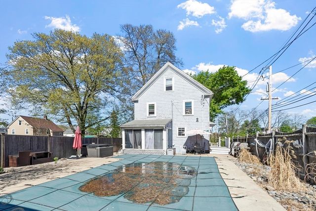 3 Southwick Rd, Peabody, MA 01960