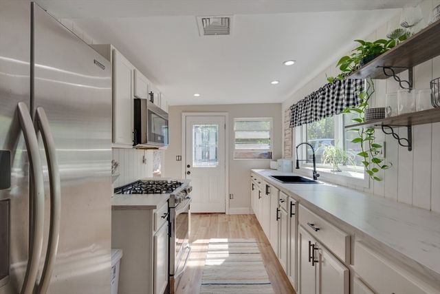 254 Lakeside Road, Hanson, MA 02341