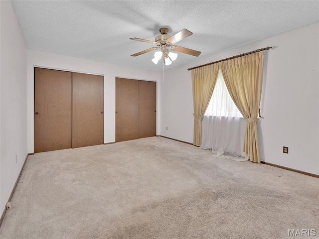 3566 Crowndun Drive, St Louis, MO 63129