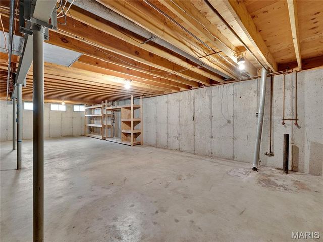 3566 Crowndun Drive, St Louis, MO 63129