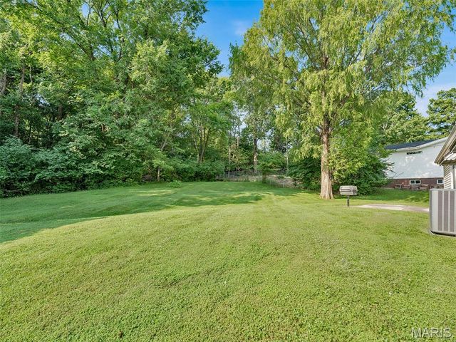 3566 Crowndun Drive, St Louis, MO 63129