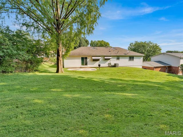 3566 Crowndun Drive, St Louis, MO 63129
