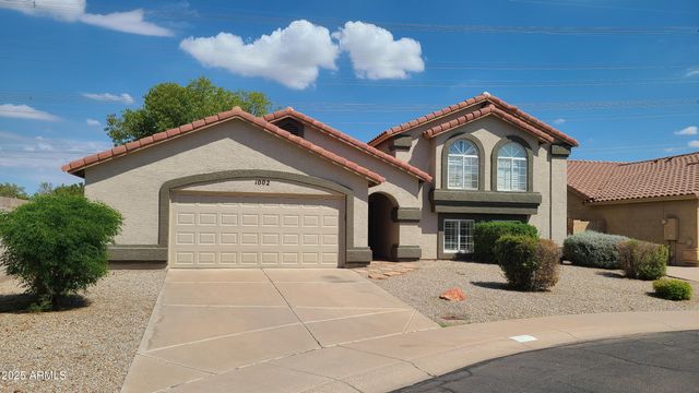 1002 E HEARNE Way, Gilbert, AZ 85234