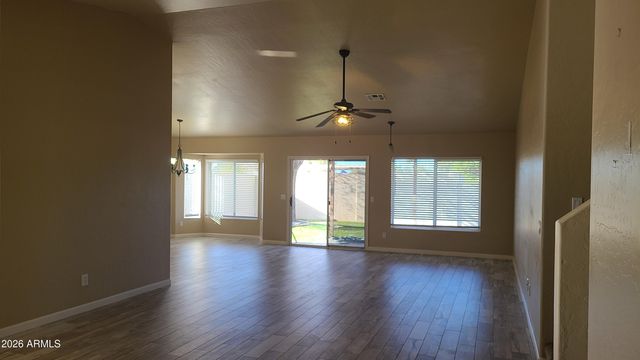 1002 E HEARNE Way, Gilbert, AZ 85234