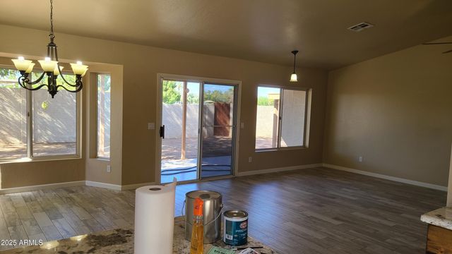 1002 E HEARNE Way, Gilbert, AZ 85234