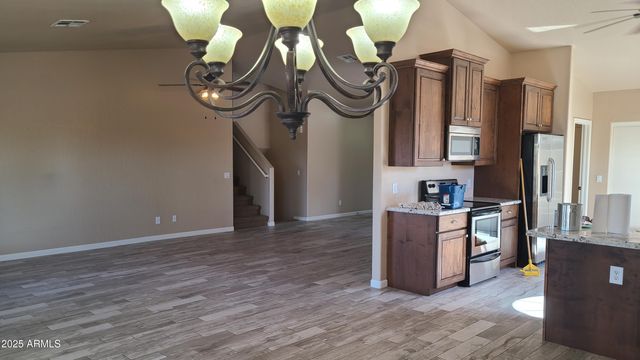 1002 E HEARNE Way, Gilbert, AZ 85234